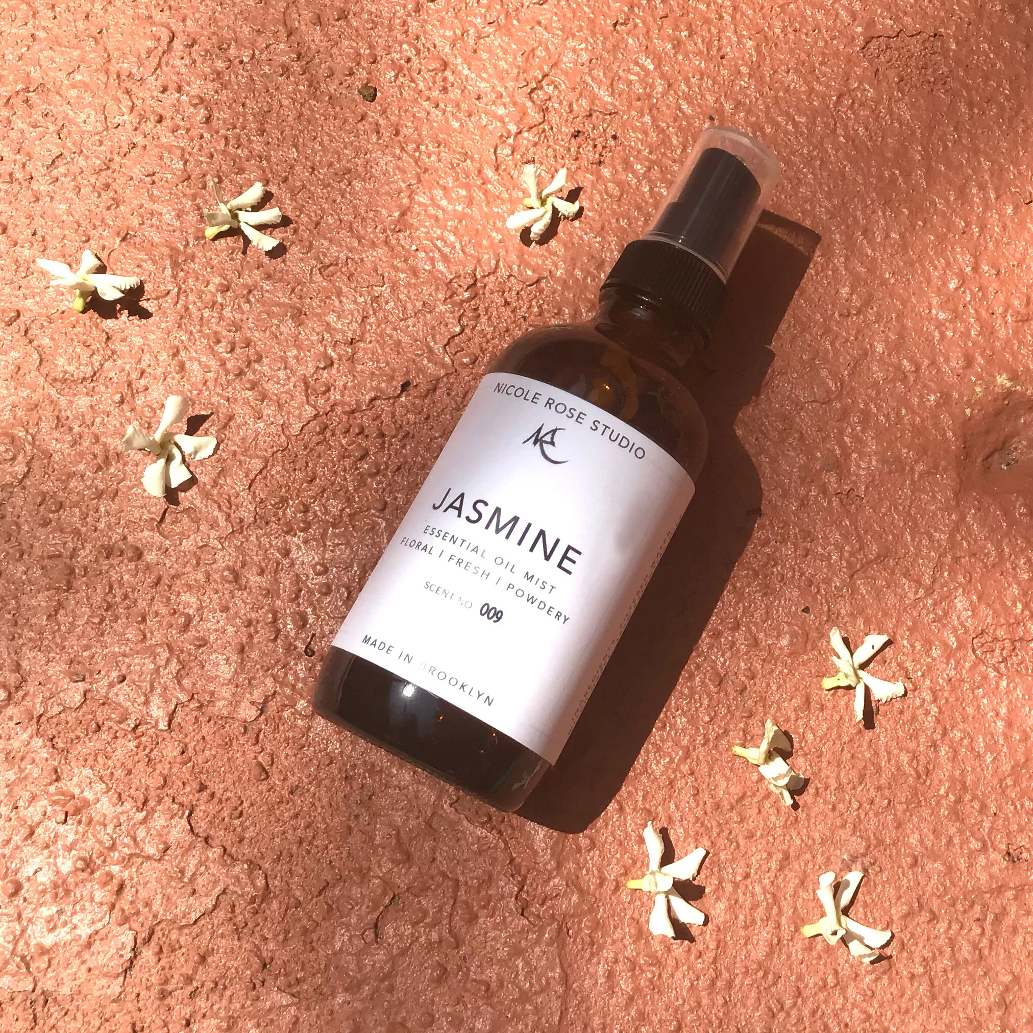 Young Living Jasmine エッセンシャルオイル 5mL Young Living JASMINE 5ml Essential Oil - NEW SEALED NOS HTF